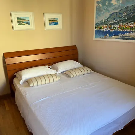 Daire M&m Beachfront Makarska